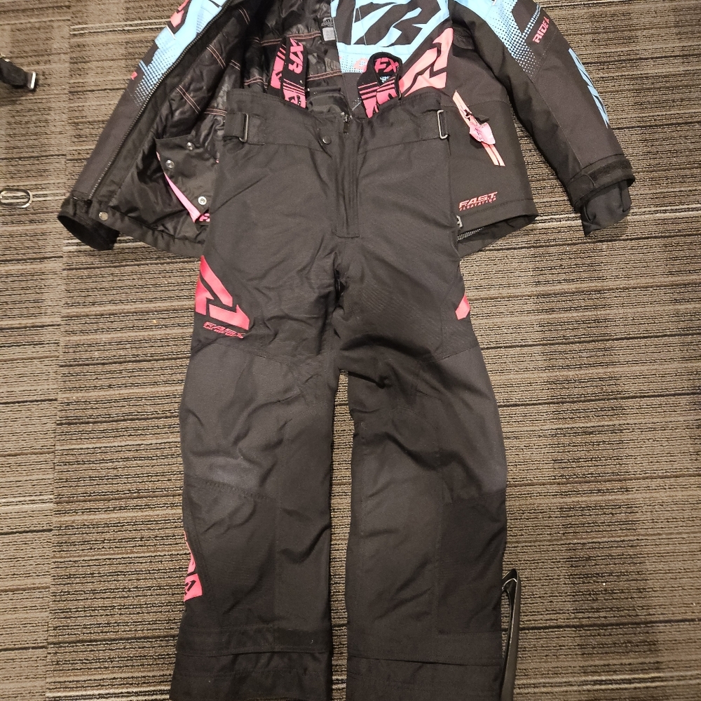 Girls FXR snowmobile F.A.S.T - Picture 5 of 7